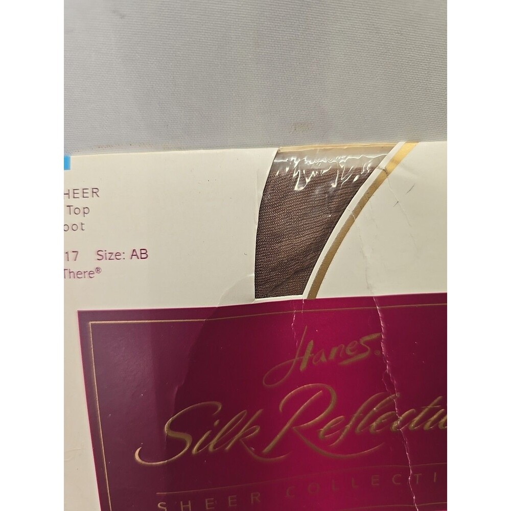 NOS Vintage Hanes Silk Reflections Sheer Collection 717 Size AB Barely There - Picture 3 of 7